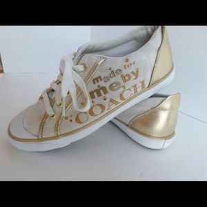 Size 9 Women’s Coach Shoes